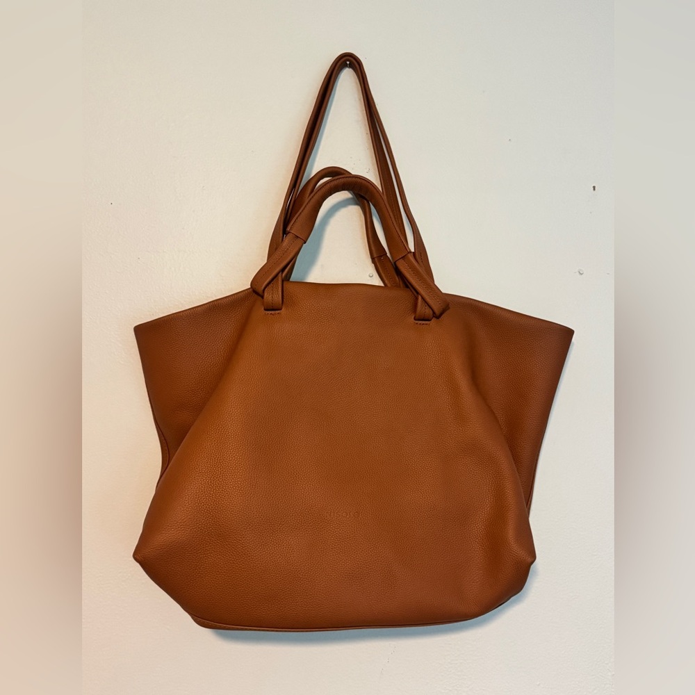 Nisolo leather tote